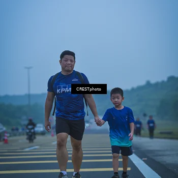 Runner Photo 7502457