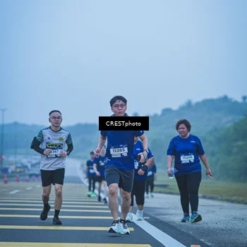 Runner Photo 7502458
