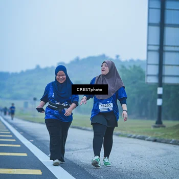 Runner Photo 7502476