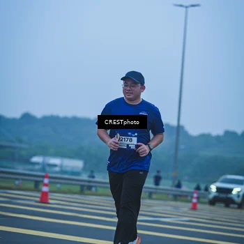 Runner Photo 7502528