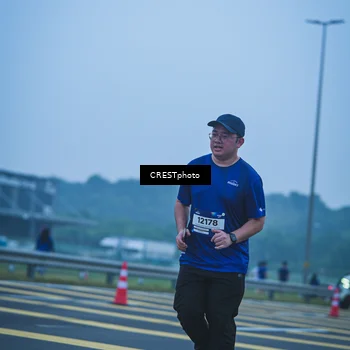 Runner Photo 7502532