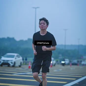 Runner Photo 7502547