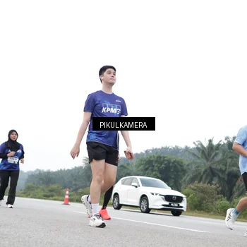 Runner Photo 7502621