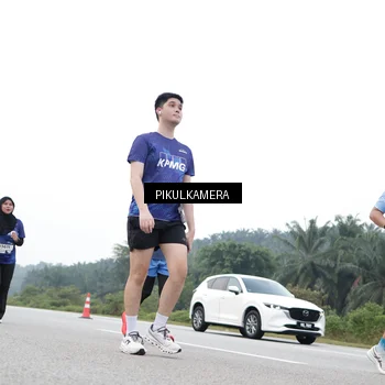 Runner Photo 7502630