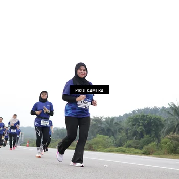 Runner Photo 7502652