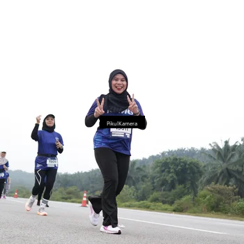Runner Photo 7502654