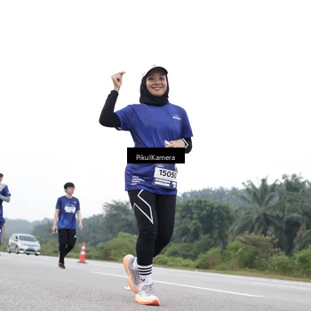 Runner Photo 7502662