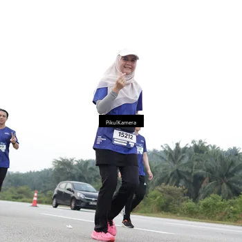 Runner Photo 7502675