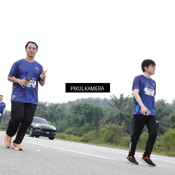 Runner Photo 7502691