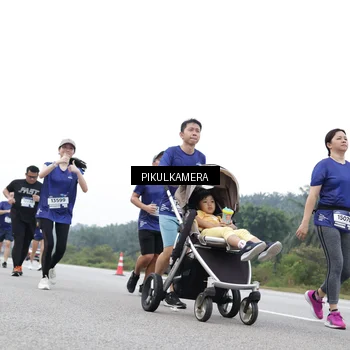 Runner Photo 7502705