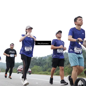 Runner Photo 7502714