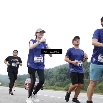 Runner Photo 7502716