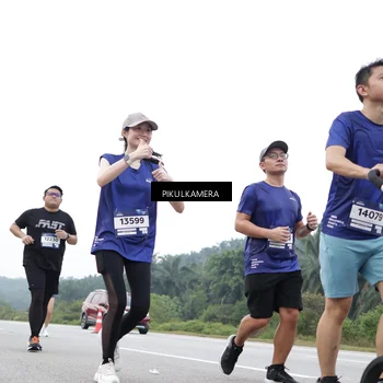 Runner Photo 7502718