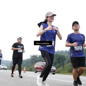 Runner Photo 7502720