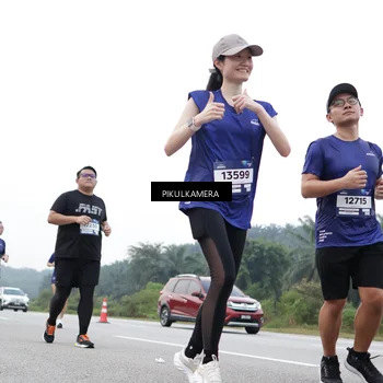 Runner Photo 7502721