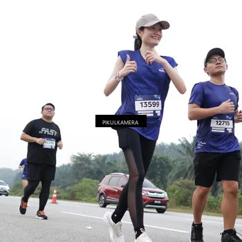 Runner Photo 7502722