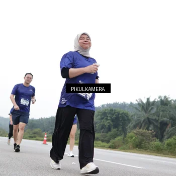 Runner Photo 7502739