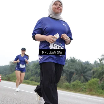 Runner Photo 7502748