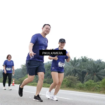 Runner Photo 7502753