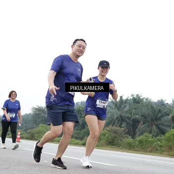 Runner Photo 7502754