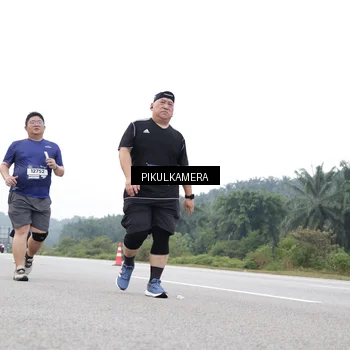 Runner Photo 7502777