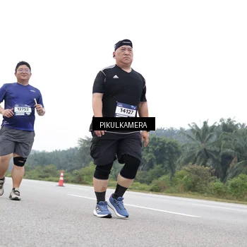 Runner Photo 7502785