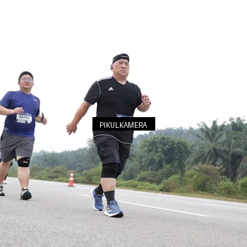 Runner Photo 7502786