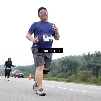 Runner Photo 7502788