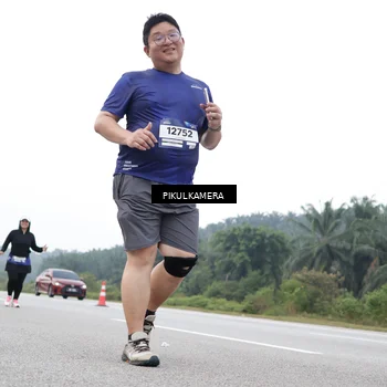 Runner Photo 7502789