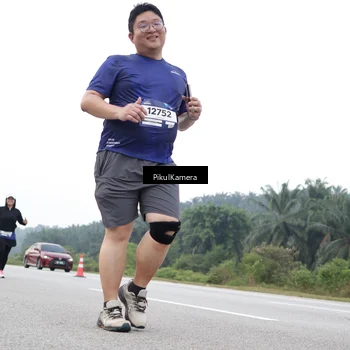 Runner Photo 7502791
