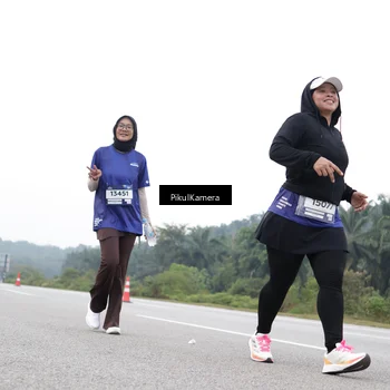Runner Photo 7502812