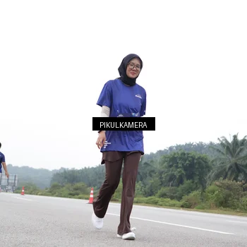 Runner Photo 7502816
