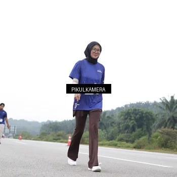 Runner Photo 7502817