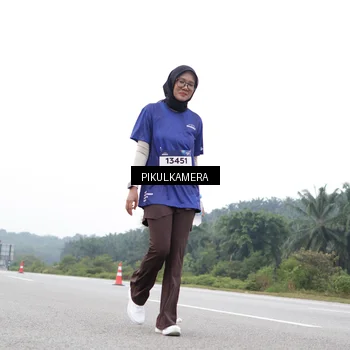 Runner Photo 7502818
