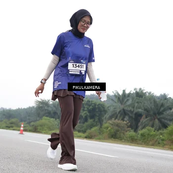 Runner Photo 7502821