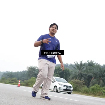 Runner Photo 7502835