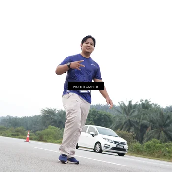 Runner Photo 7502836