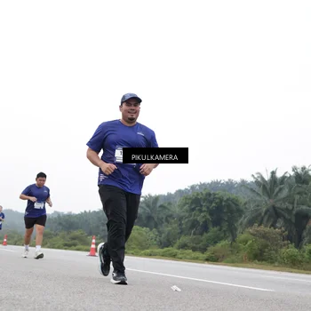 Runner Photo 7502845