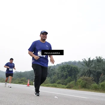 Runner Photo 7502847