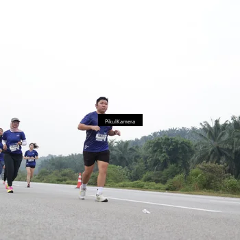 Runner Photo 7502851