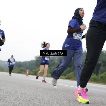 Runner Photo 7502866