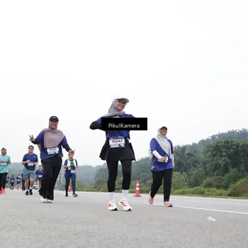Runner Photo 7502881
