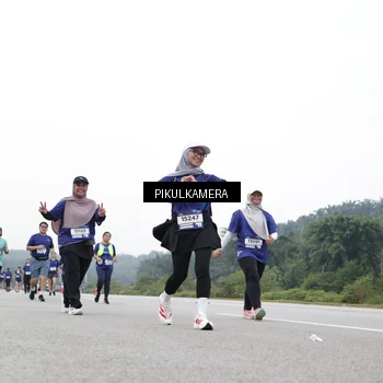 Runner Photo 7502882