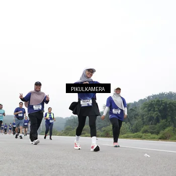 Runner Photo 7502883