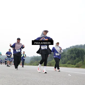 Runner Photo 7502889