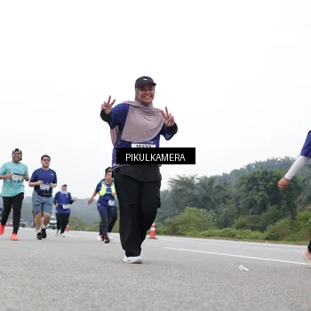 Runner Photo 7502899