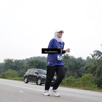 Runner Photo 7502924