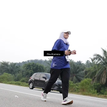 Runner Photo 7502925
