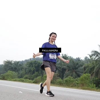 Runner Photo 7502940