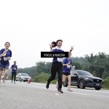 Runner Photo 7502943